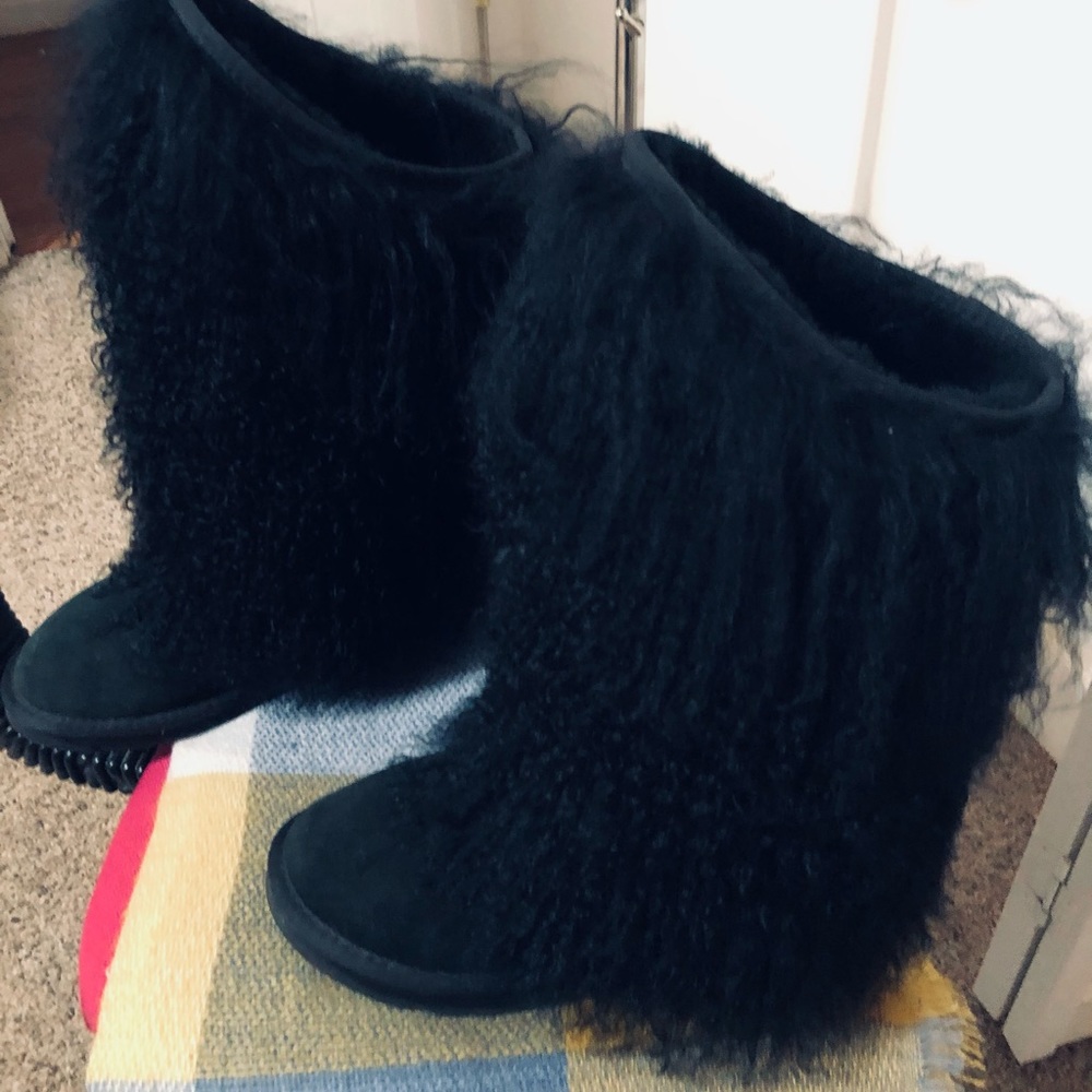 Australia Luxe Collective Black Curly Shearling Winter Boots
